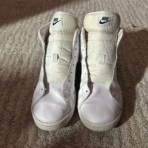 Nike Court royal 2 mid, Men’s size 10 (NO LACES)